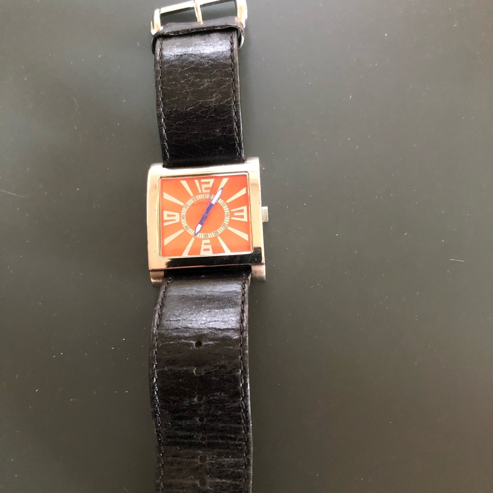 Unique Kenneth Cole watch
